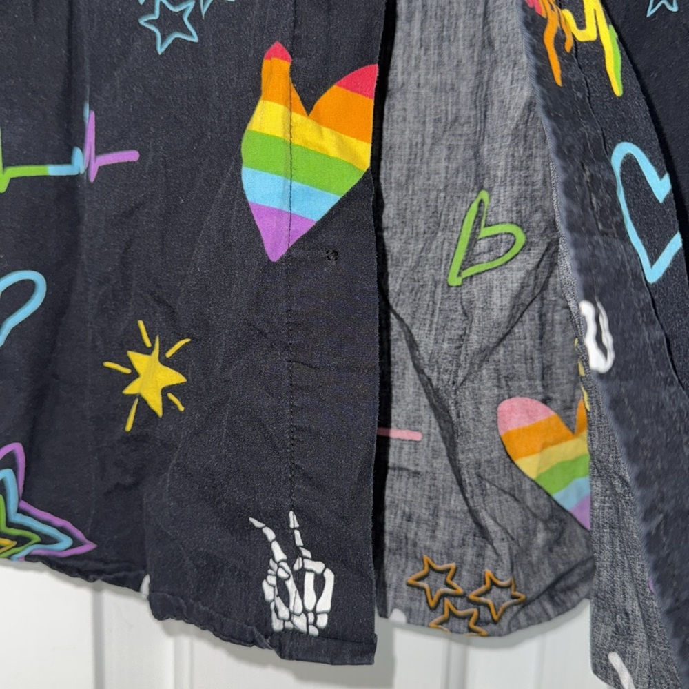 Black and Rainbow Button-Up Medium - Picture 4 of 8